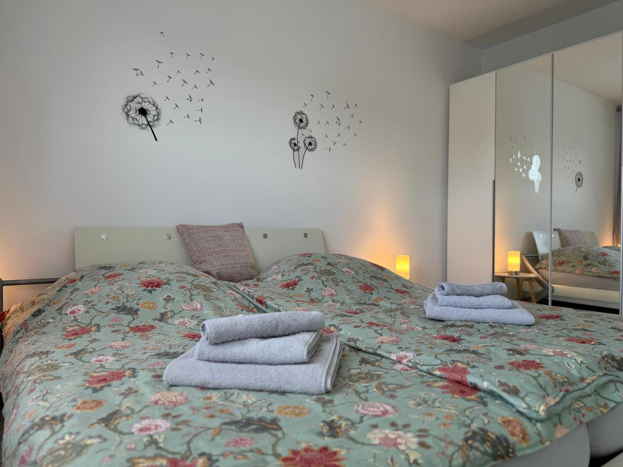 Ruhrpott Residenz - 3 Zimmer Suite - 70Qm Mit Balkon Oberhausen  Eksteriør billede